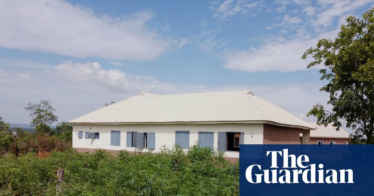 Secuestraron a 23 niños y un adulto en una casa hogar en Lokoja, estado de Kogi, Nigeria, durante el fin de semana. Las fuerzas de seguridad rescataron desde entonces a 15 alumnos. Foto: Haruna Yahaya/AP