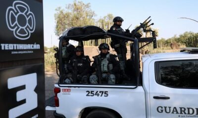 Fuerzas de seguridad mexicanas se apresuraron a llegar al lugar del tiroteo en el complejo arqueológico de Teotihuacán Foto: Luis Cortes/REUTERS