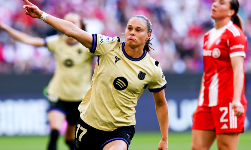 Ewa Pajor celebra un gol ante el Bayern en el Allianz Arena EFE