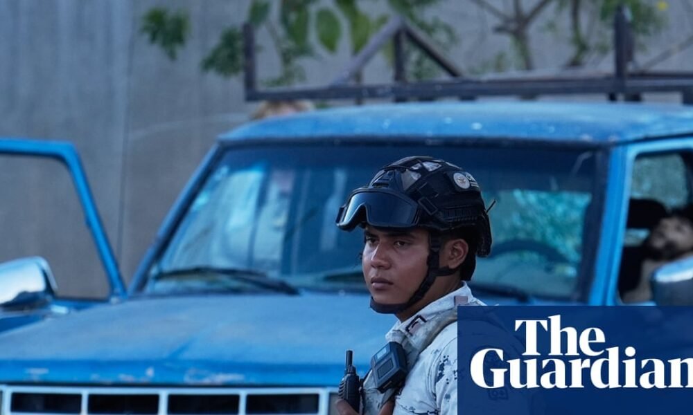 Diez personas acusadas en un tribunal federal de Manhattan son funcionarios gubernamentales o de seguridad del estado actuales y anteriores en Sinaloa, México. Foto: Marco Ugarte/AP