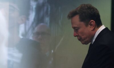Elon Musk, a su llegada al juicio contra OpenAI en Oakland, California, el 29 de abril 2026. Manuel Orbegozo (REUTERS)