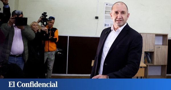 Radev durante la votacion. (Reuters)