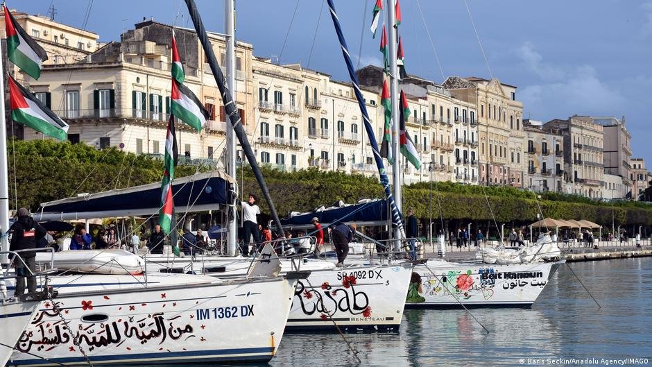 La flotilla Global Sumud zarpó de Barcelona el 12 de abril y llegó 11 días después a Sicilia, Italia. (Archivo: 23.04.2026). Imagen: Baris Seckin/Anadolu Agency/IMAGO