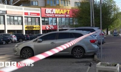 El tirador mató a personas en la calle antes de tomar rehenes en un supermercado cercano