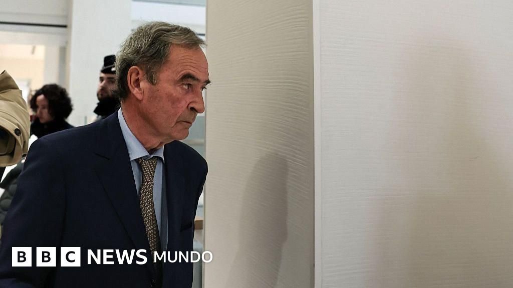 Bruno Lafont, exdirector ejecutivo del grupo cementero Lafarge, en el juzgado de París, 13 de abril de 2026.