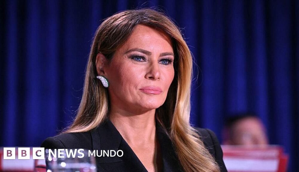 El presidente Donald Trump pidió el despido de Jimmy Kimmel por la broma hacia su esposa, Melania Trump.