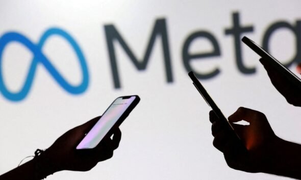 Varias empresas tecnológicas están despidiendo trabajadores mientras readaptan sus gastos en inversiones relacionadas con la IA [Foto: Dado Ruvic/Illustration/Reuters]