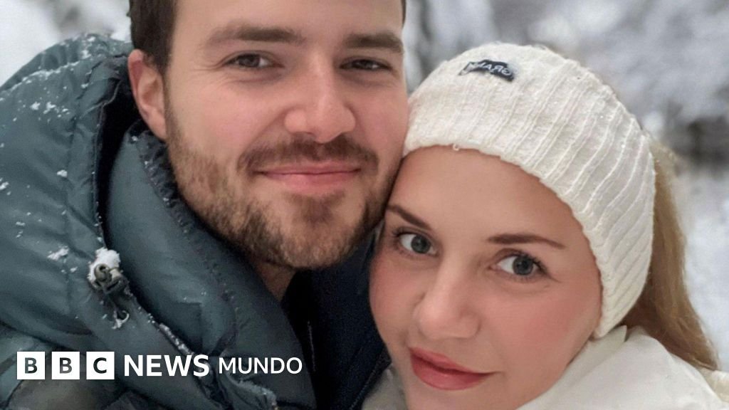 Kjetil, 30, y Lena, 45, comparten fotos en redes sociales para mostrar que es posible el amor entre personas que no son de la misma edad.
