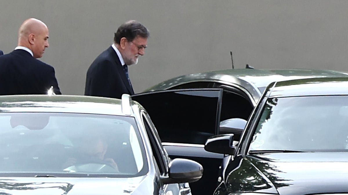 El expresidente del Gobierno Mariano Rajoy, a su salida de la sede de la Audiencia Nacional en San Fernando de Henares, este jueves. Foto: Víctor Sainz | Vídeo: epv