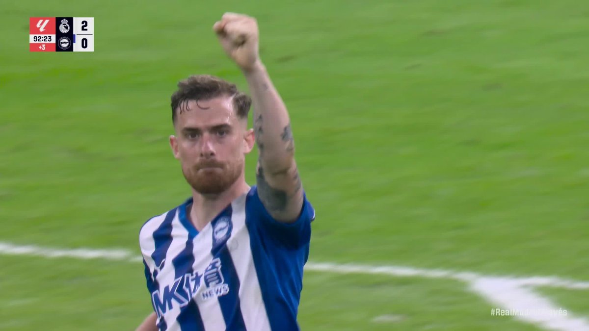 Vinicius Júnior celebra su gol decisivo que asegura la victoria para el Real Madrid. Foto: EFE