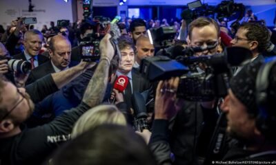 La caída se debe, en parte, al deterioro "de los indicadores políticos y sociales, que marca un aumento de la hostilidad y de las presiones gubernamentales hacia la prensa". (Imagen de archivo 23.01.2025) Imagen: Michael Buholzer/KEYSTONE/picture alliance