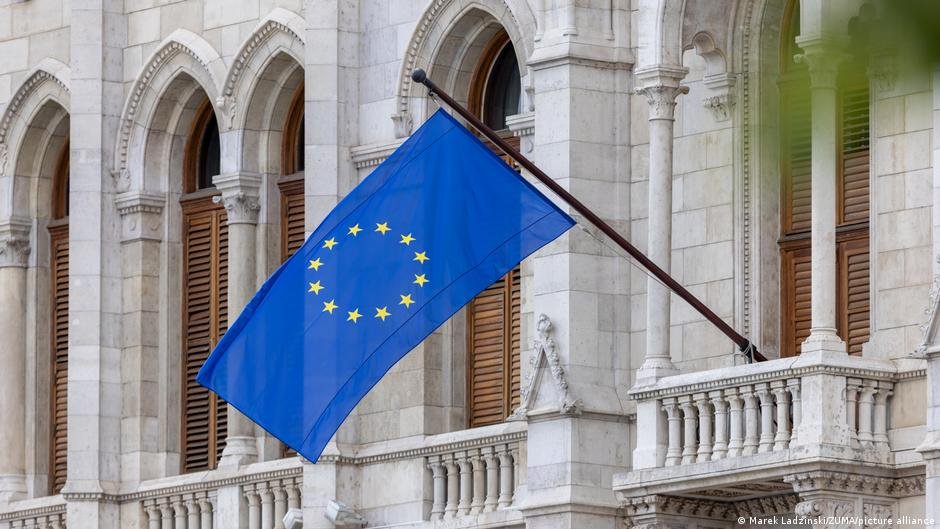 acuerdo comercial eu estados — El acuerdo UE-EE. UU. impone un arancel estadounidense del 15% a la mayoría de las exportaciones de la UE. Foto de: Marek Ladzinski/ZUMA/picture alliance