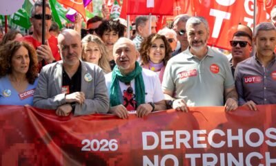 Por Andalucía — Unai Sordo, Pepe Álvarez, Yolanda Díaz y María Jesús Montero, este viernes en la manifestación por el día del trabajador en Málaga. Foto: Álvaro Cabrera