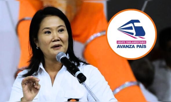 Keiko Fujimori se dirige al público en un evento, tras el anuncio de respaldo de Avanza País. Foto de: La República
