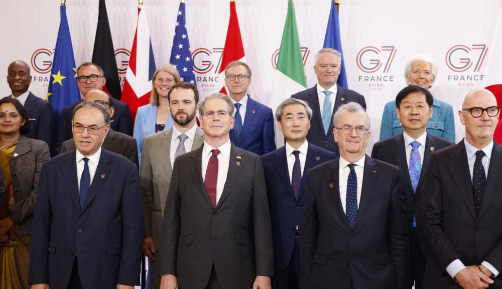 coordinar posiciones inflación — Imagen de la cobertura sobre G7 finance ministers seek common ground despite divisions over Russia and trade. Foto de: RFI English