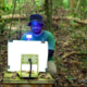diversidad oscura — Investigadores realizan una estación de investigación científica en Isla Barro Colorado, Panamá, para estudiar la biodiversidad local. Foto de: Smithsonian Archives