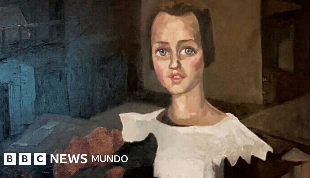 Detective halla pintura — Rebanada de una pintura que se cree es de Toon Kelder's 'Portrait of a Young Girl' muestra a una niña en un vestido blanco con mangas negras sosteniendo lo que parece ser un ramo de flores rojas. Tiene el cabello castaño y los ojos azules y está sentada.