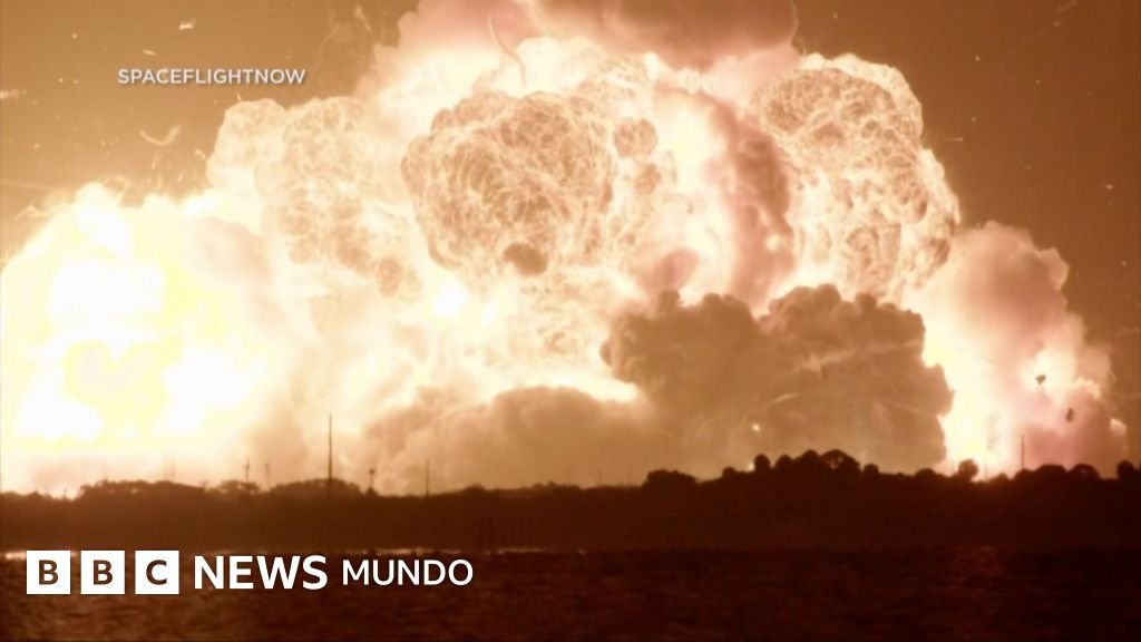 explosión cohete blue origin — Imagen de la cobertura sobre En Video: el momento en el que explota un cohete de Blue Origin que iba a llevar. Foto de: BBC Mundo