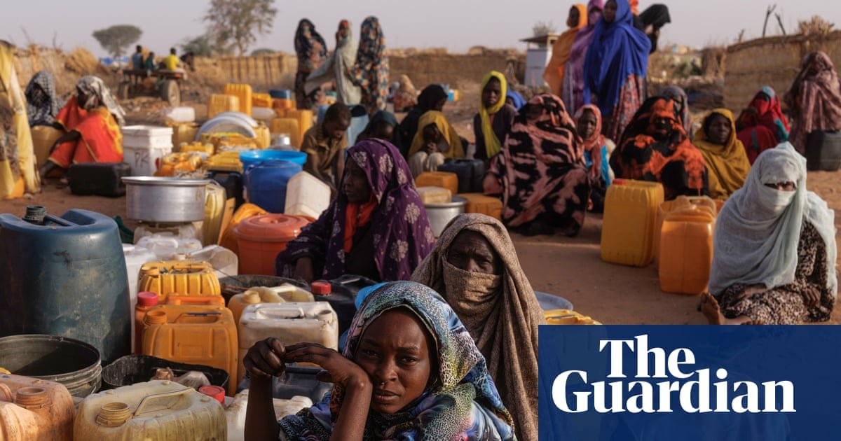 IDMC revela — Personas desplazadas de Sudán en un asentamiento de refugiados en Adre, Chad. Sudán fue el país con el mayor número de personas desplazadas internamente por tercer año consecutivo. Foto: Dan Kitwood/Getty Images