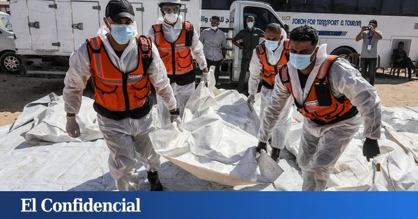 derecho internacional — Un equipo médico tras la muerte de 40 palestinos por ataques israelíes en Gaza, en octubre de 2025. (EUROPA PRESS)