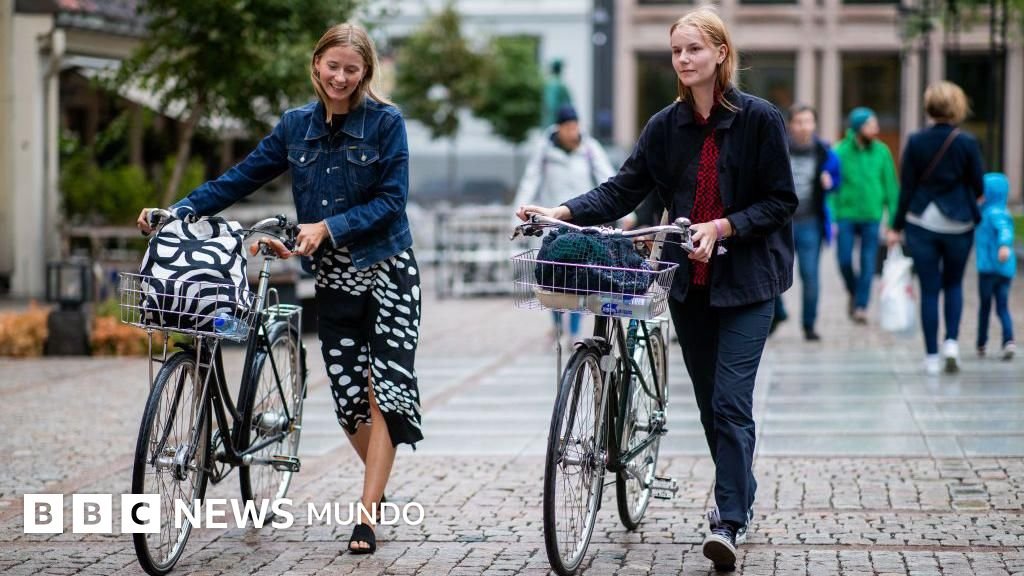 Noruega produce y exporta petróleo y gas, pero su consumo interno se basa principalmente en energías limpias.