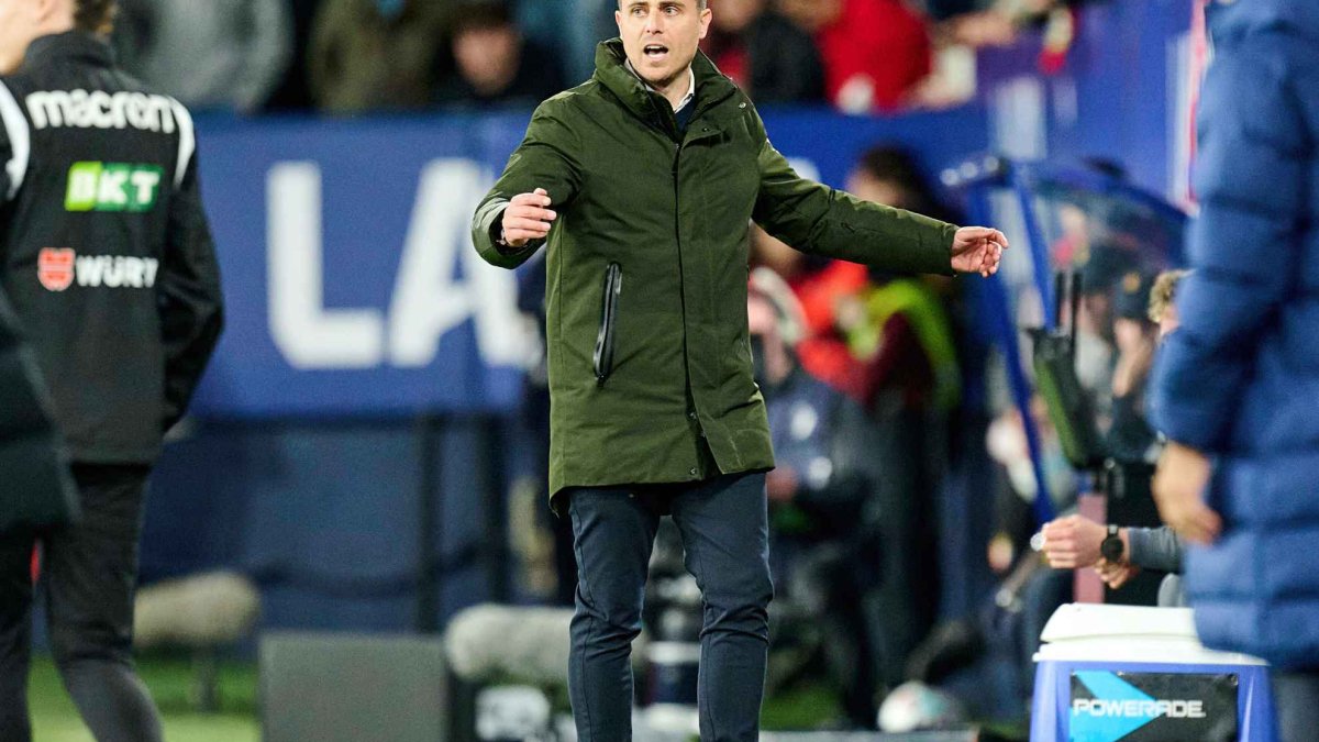 actuación arbitral — Alessio Lisci, durante el partido ante el Atlético. Tomada por: Marca