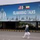 Pakistán niega — Paquistán se apresura a salvaguardar la diplomacia entre EE. UU. e Irán mientras que un cese el fuego se enfrenta al colapso