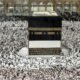 Arabia Saudita — Peregrinos musulmanes realizan el Hajj en la Kaaba de La Meca, un evento que se desarrolla en medio de tensiones geopolíticas. Foto de: Ali Atmaca/Anadolu Agency/IMAGO