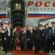 Putin Jinping reúnen — El presidente ruso, Vladimir Putin, camina por la alfombra roja tras su llegada al aeropuerto internacional. Foto de: Gao Jie/Xinhua/picture alliance
