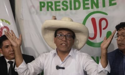 Pedro Castillo — Imagen de la cobertura sobre Perú.- El candidato Roberto Sánchez denunciará a Fuerza Popular tras confesar un. Foto de: news.google.com