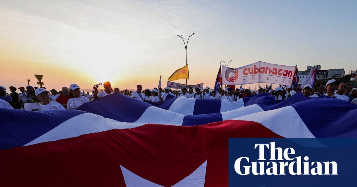 Trump impone sanciones — Cuba conmemora el Día Internacional de los Trabajadores con un mitin en La Habana, mientras que Donald Trump impone nuevas sanciones a la isla. Foto: Claudia Daut/Reuters