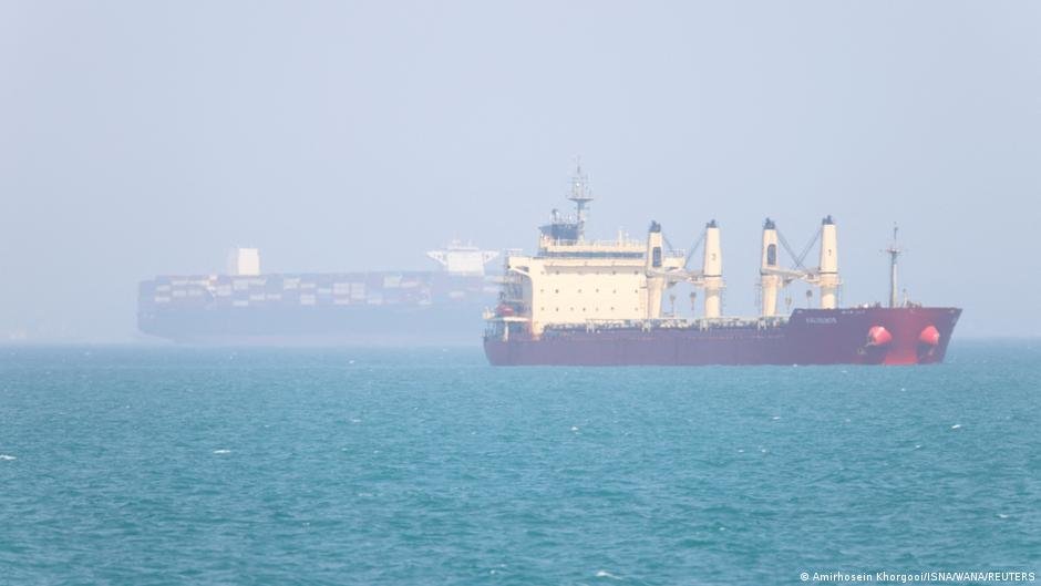 Proyecto Libertad — El Estrecho de Ormuz es un pasaje vital para el comercio mundial de petróleo y gas Foto: Amirhosein Khorgooi/ISNA/WANA/REUTERS