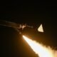 Ucrania lanza ataque — Imagen de la cobertura sobre Ucrania ataca a Rusia con 600 drones y deja cuatro muertos - Listín Diario. Foto de: news.google.com
