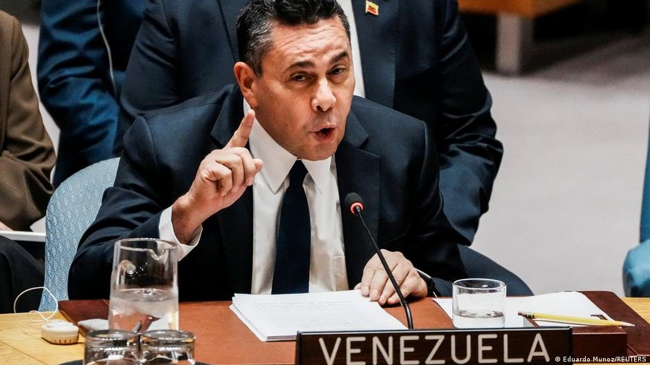 Venezuela defiende — El representante de Venezuela ante la CIJ, Samuel Moncada. Imagen: Eduardo Munoz/REUTERS