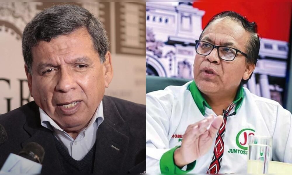 En un evento político, Hernando Cevallos y otros líderes discuten el futuro de Juntos por el Perú y sus planes. Foto de: La República