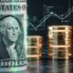 precio dólar Perú — Representación gráfica del valor del dólar estadounidense y monedas de oro frente a gráficos financieros para ilustrar la cotización del tipo de cambio. Foto de: Exitosa Noticias
