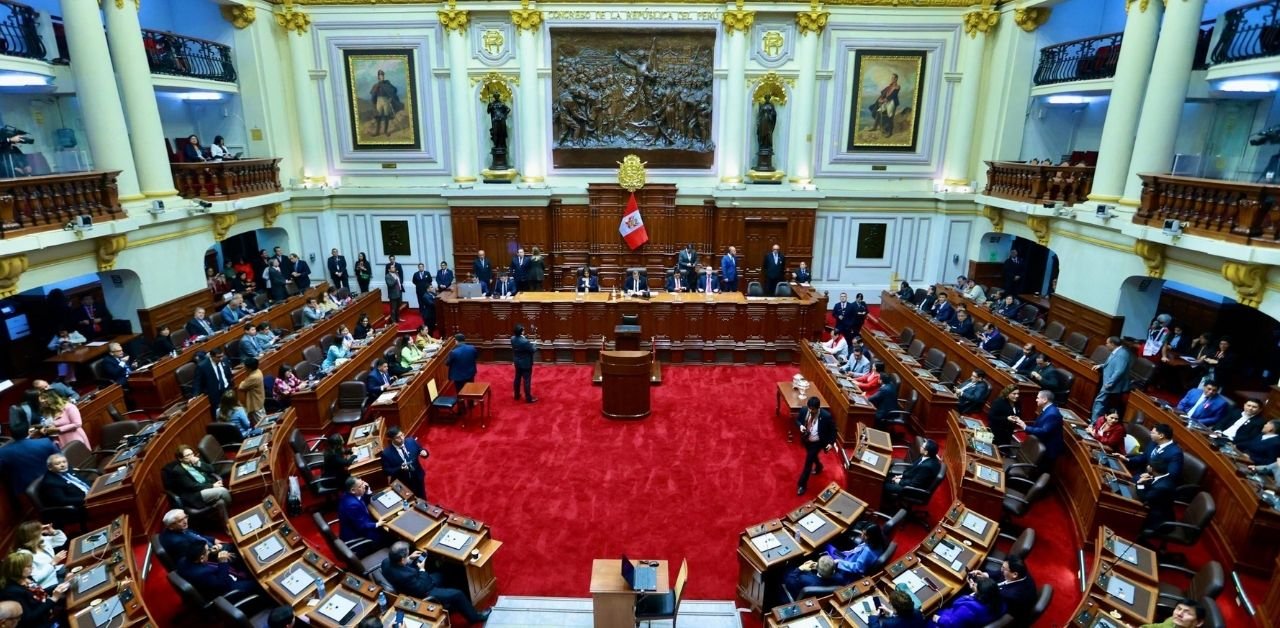 agenda legislativa — Diputados y senadores se reúnen en el Congreso de la República para el último pleno de la época unicameral. Foto de: Exitosa Noticias