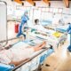 EsSalud atraviesa crisis — Personal de salud atiende a pacientes en una unidad hospitalaria mientras se implementan planes para mejorar la gestión de crisis en EsSalud. Foto de: El Peruano