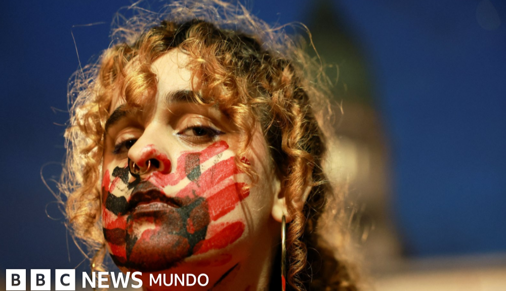Agostina Vega — Imagen de la cobertura sobre Las denuncias por la falta de protección a las mujeres en Argentina tras el brut. Foto de: BBC Mundo