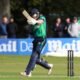 Ireland derrota India — El bateador Harry Tector en acción durante un partido de cricket para el equipo de Irlanda. Foto de: Cathal Mcnaughton/Reuters