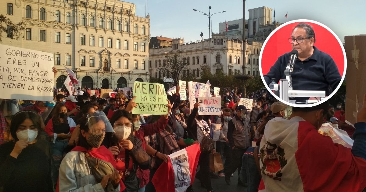 reacción ciudadana — Manifestantes en Chile portan pancartas contra el gobierno mientras se debate la posibilidad de que la ciudadanía pueda remover al próximo presidente. Foto de: Exitosa Noticias