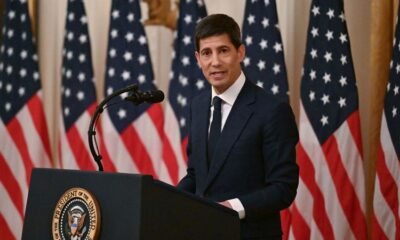 Kevin Warsh pronuncia un discurso ante la prensa en el Departamento del Tesoro de los Estados Unidos. Foto de: news.google.com