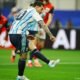 Messi goles históricos — Lionel Messi controla el balón durante el partido de Argentina contra Austria en la Copa del Mundo. Foto de: Georg Hochmuth/AP