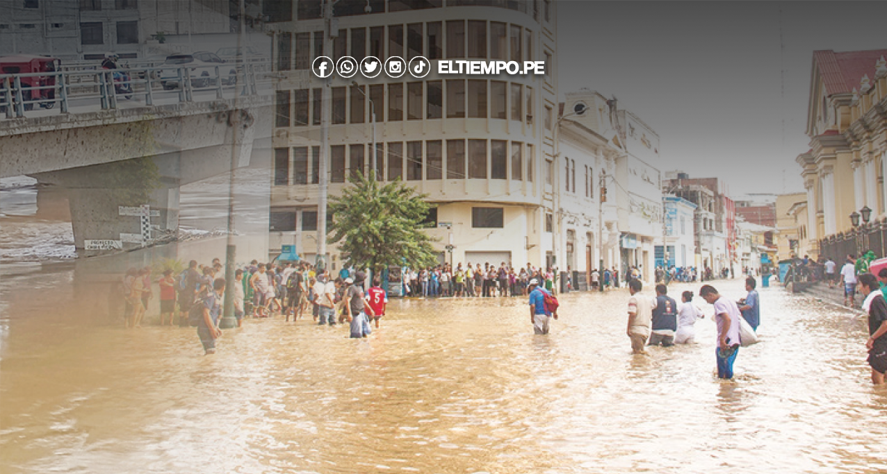 fenómeno Super Niño — Habitantes de la ciudad de Piura caminan por las calles inundadas debido al incremento del caudal del río. Foto de: ELTIEMPO.PE