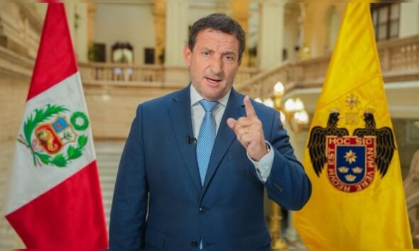 segunda vuelta — No se proporcionó ninguna imagen para generar una descripción visual pura de los elementos presentes. Foto de: La República