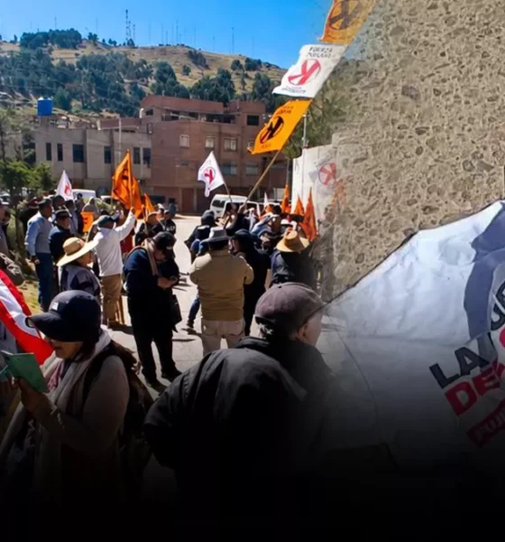 protesta contra Fuerza Popular Puno — Imagen de la cobertura sobre Protestan contra cierre de campaña de Fuerza Popular en Puno (VIDEO). Foto de: El Búho