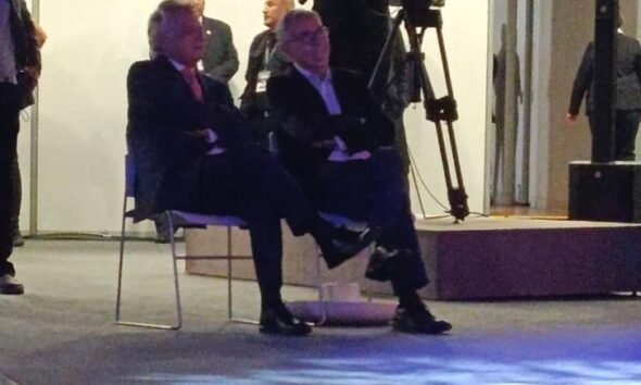 mentiroso compulsivo — Imagen de la cobertura sobre La credibilidad de Roberto Sánchez está como su sombrero en el debate: por los s. Foto de: Perú21