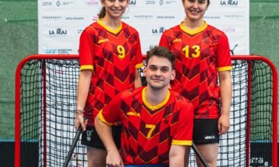 San Lorenzo — Los jugadores Sara Martínez, Astrid Olson y Adrián Íñigo representan a la selección española de floorball en el Mundial. Foto de: Marca