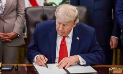 tregua Irán — Donald Trump en el Despacho Oval, donde prevé la firma de una tregua con Irán y la apertura del Estrecho de Ormuz. Foto de: ZUMA vía Europa Press