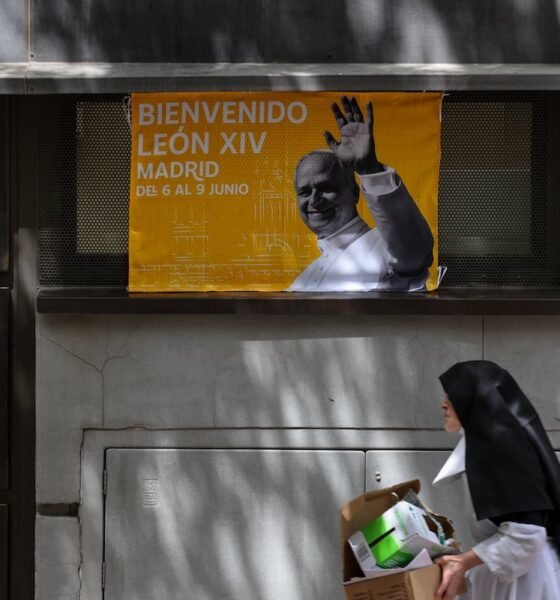 Vaticano sale paso — Imagen de la cobertura sobre El Vaticano sale al paso de la polémica con las víctimas de pederastia y confirm. Foto de: El País